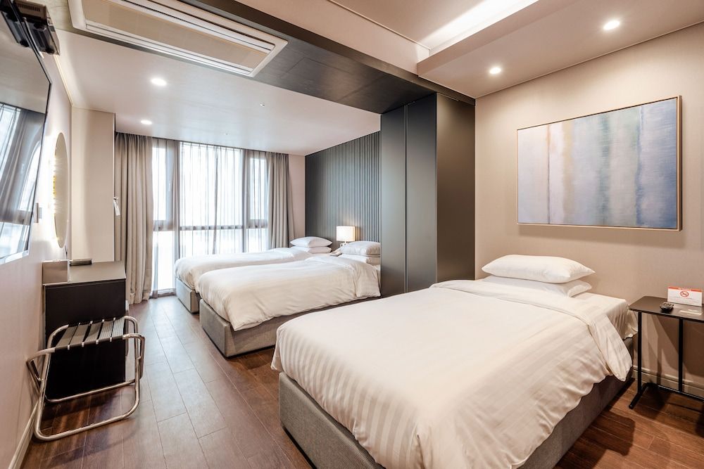 Haeundae Centum Hotel Premier Triple Room 2