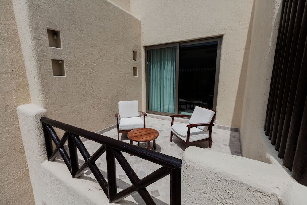 Zafiro Beach Boutique Resort Master Suite 7