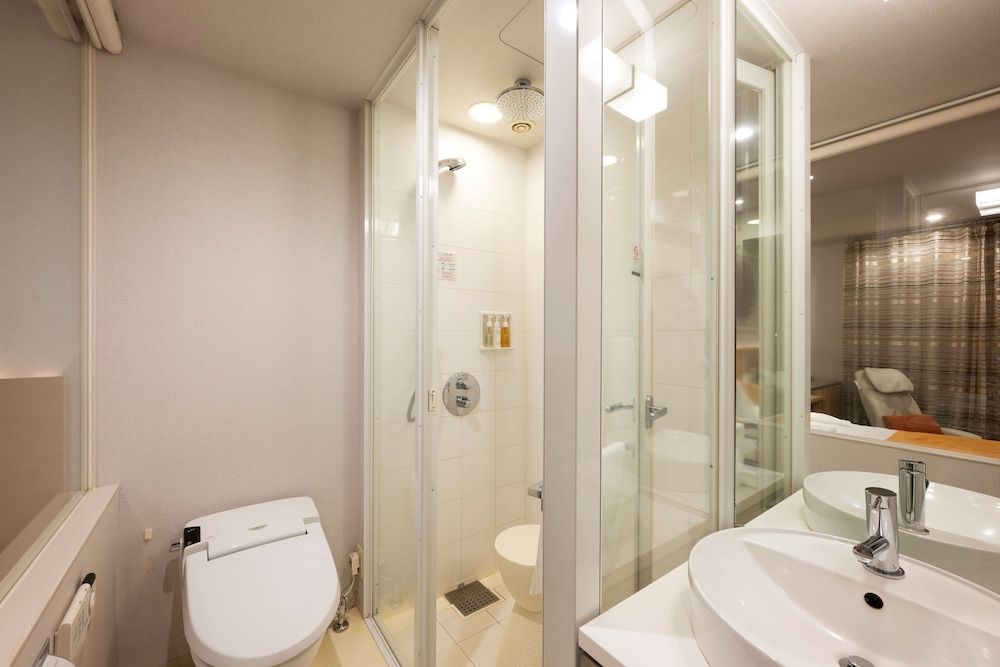 remm Hibiya Economy Double Room - Non-Smoking 7