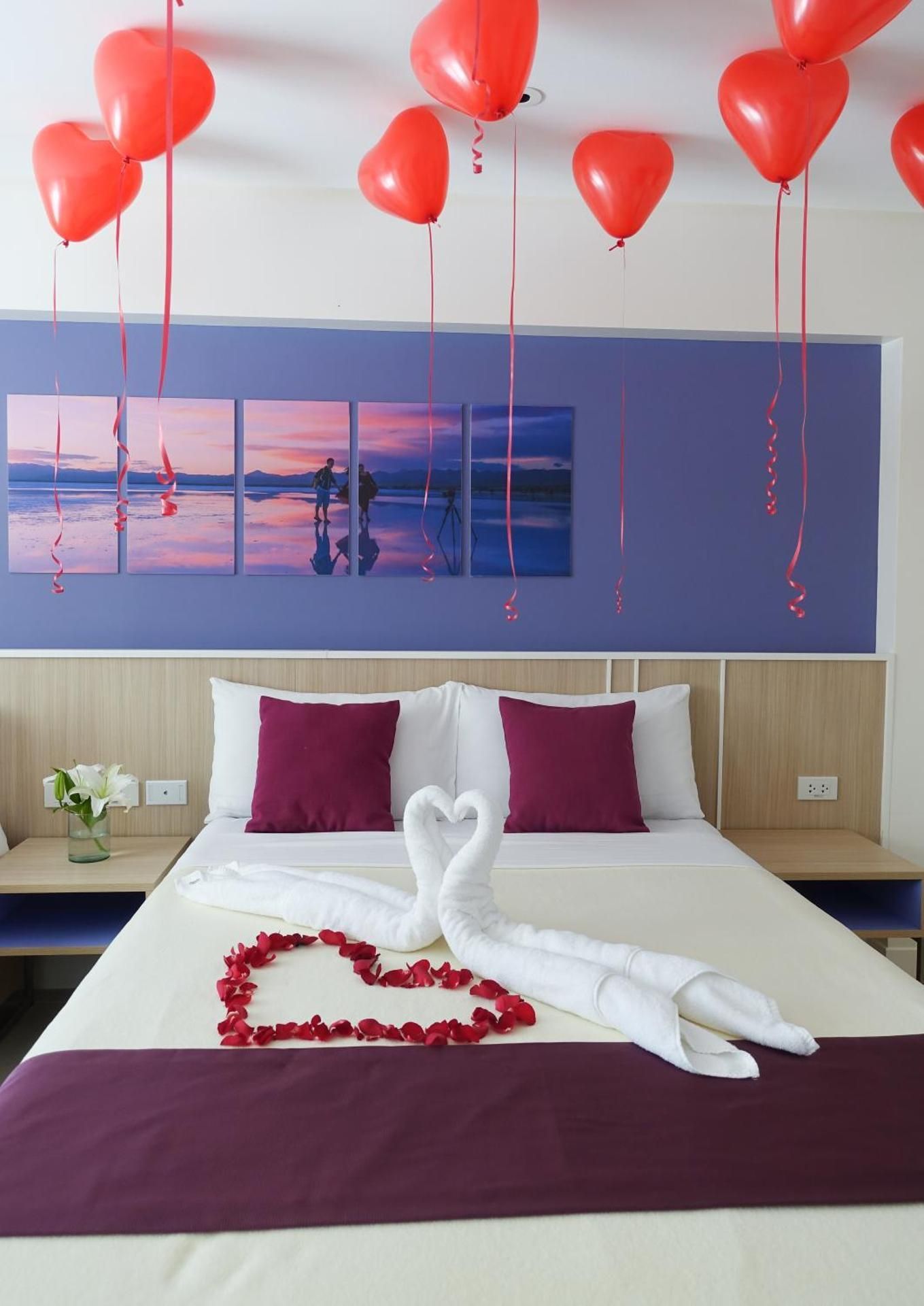 undefined Patio Pacific Hotel 2