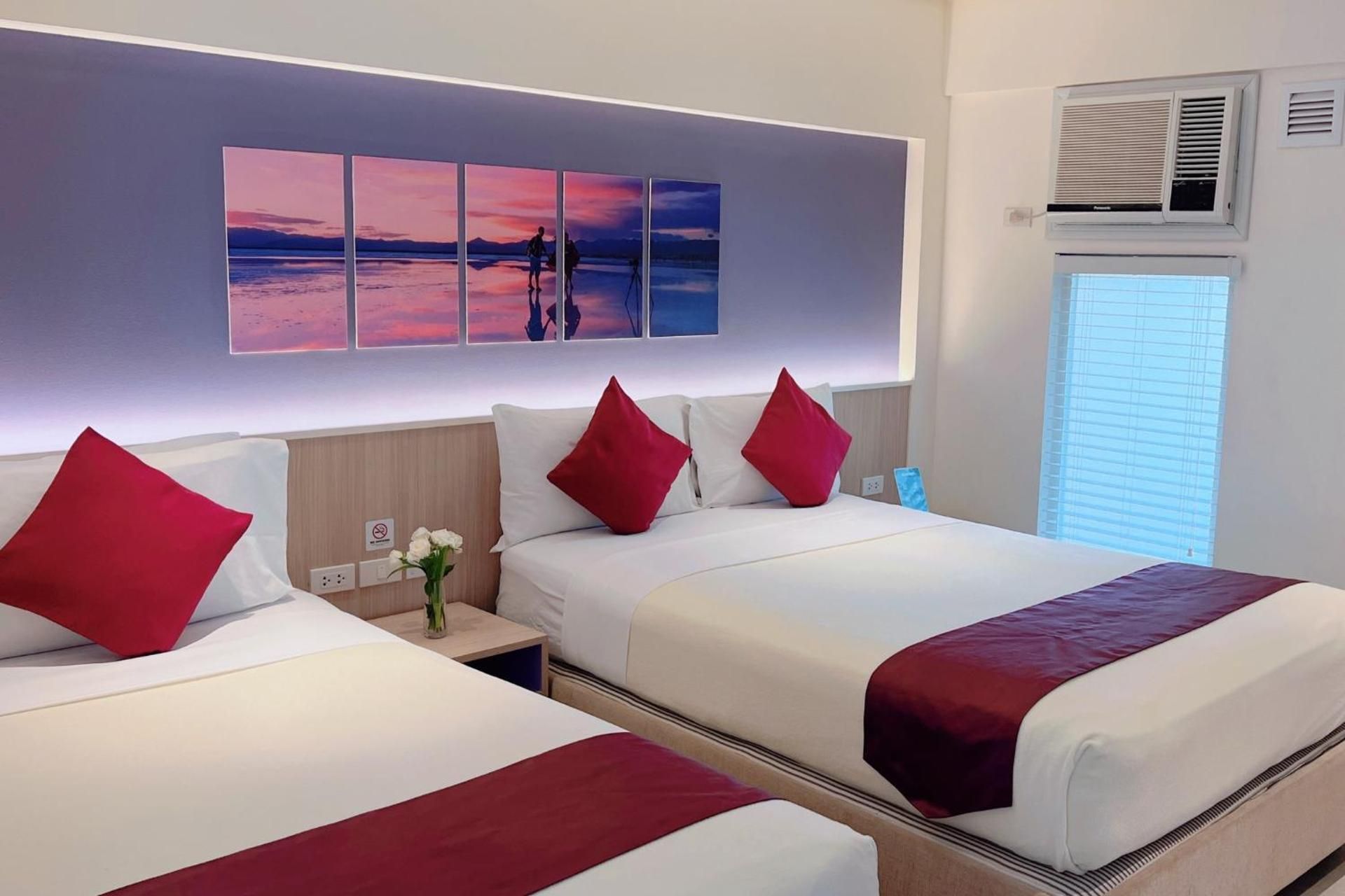 undefined Patio Pacific Hotel 3