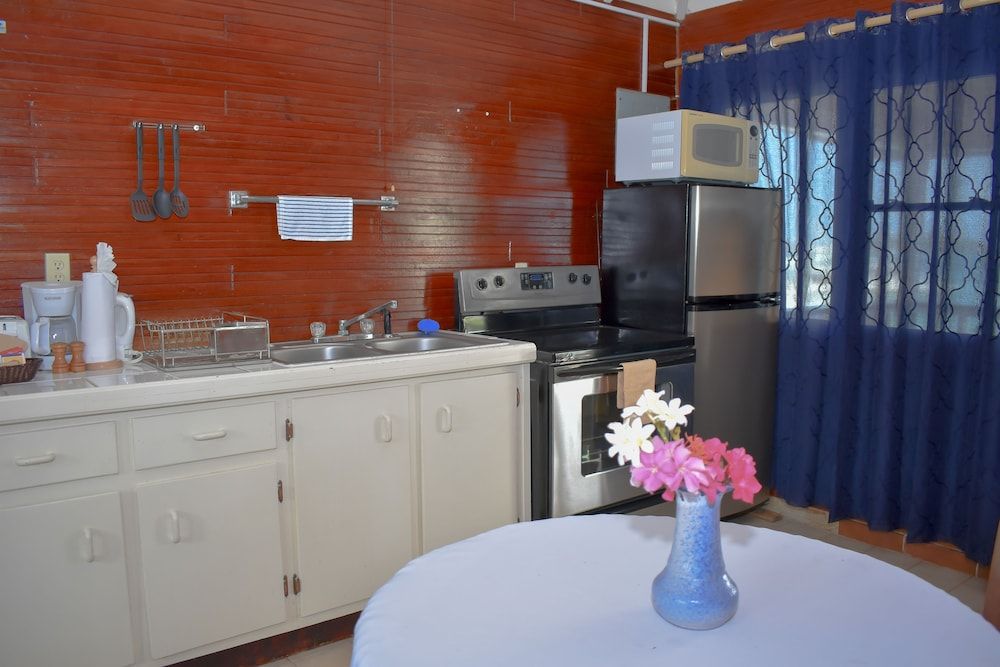 Catamaran Hotel Marina Cabin, Kitchen, Sea View (Captain's) 4