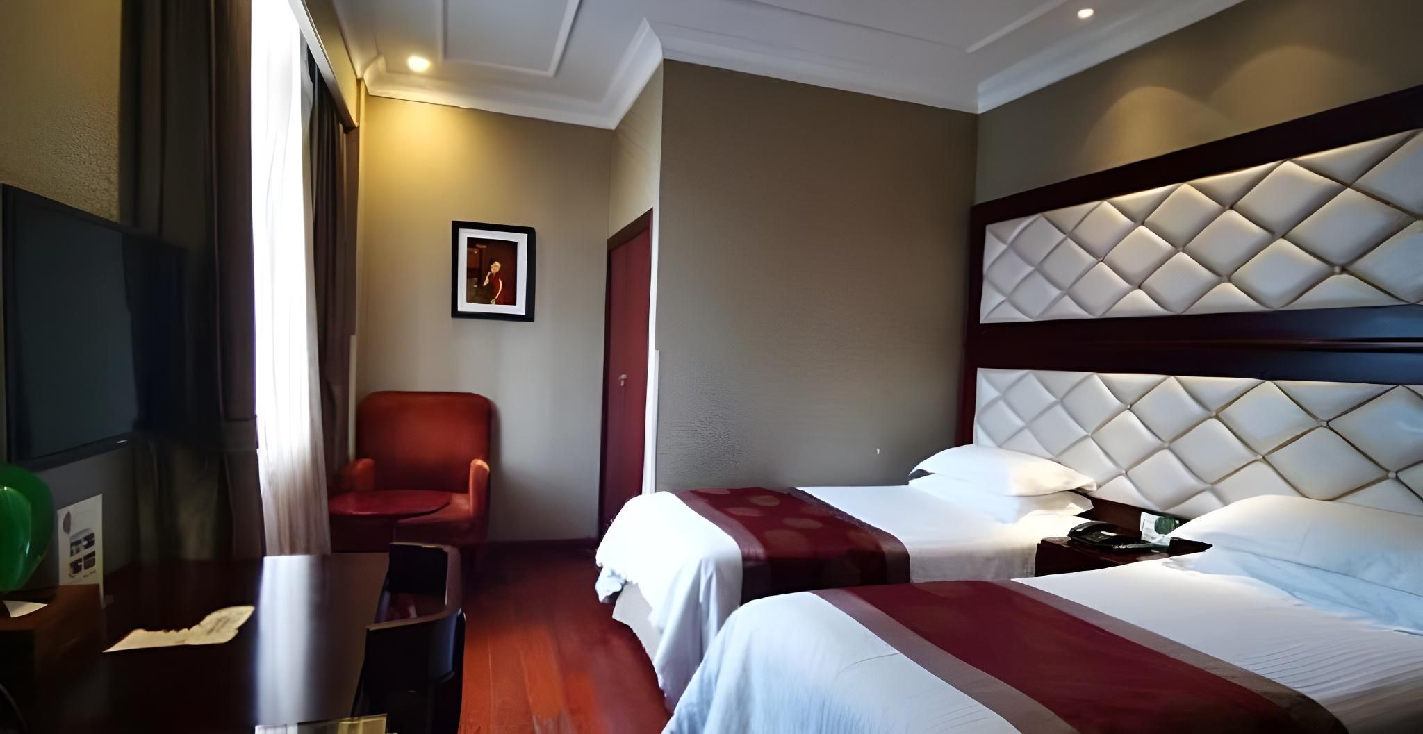 Seventh Heaven Hotel Standard 2