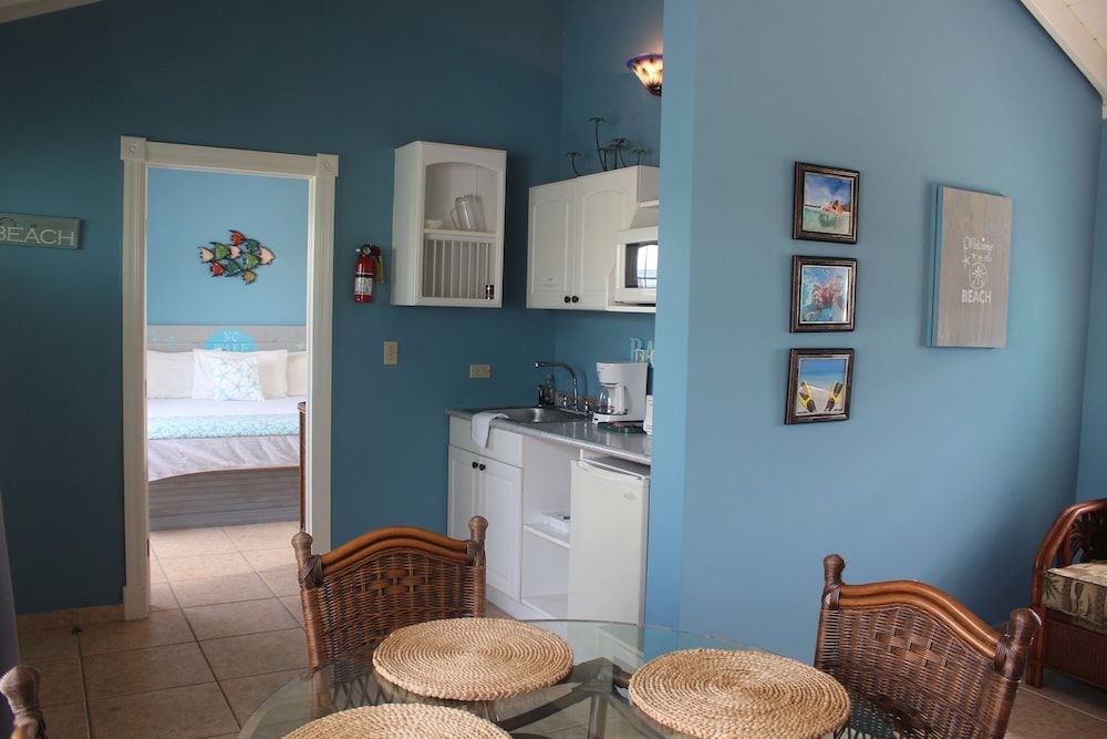 Hideaways Exuma Deluxe Cottage, 1 King Bed, Garden View, Beachside 8