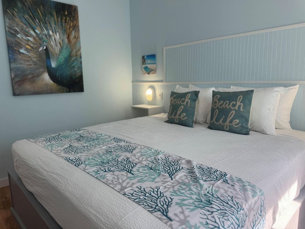 Hideaways Exuma Deluxe Villa, 2 Bedrooms, Partial Ocean View, Beachside