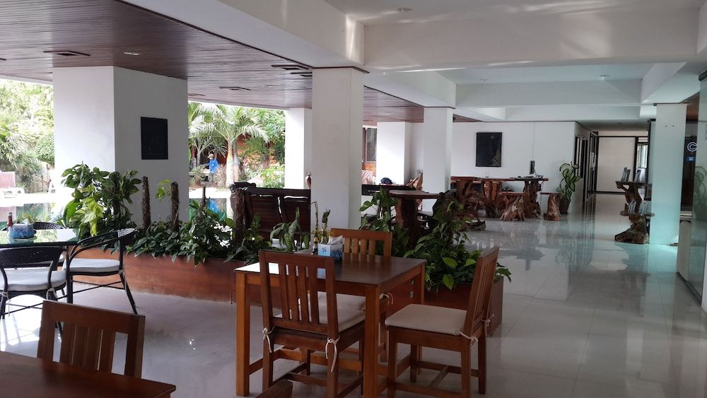 undefined Chaweng Lakeview Condotel 10