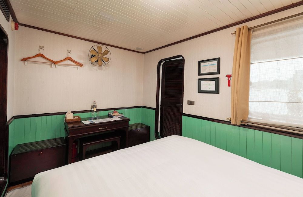 Deluxe Double Room Single Use