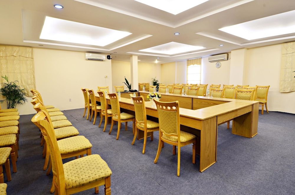 undefined Hoang Phu Gia 8