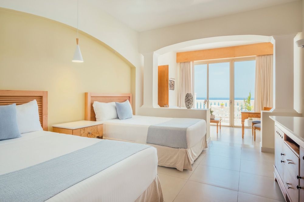 Junior Suite, Oceanfront