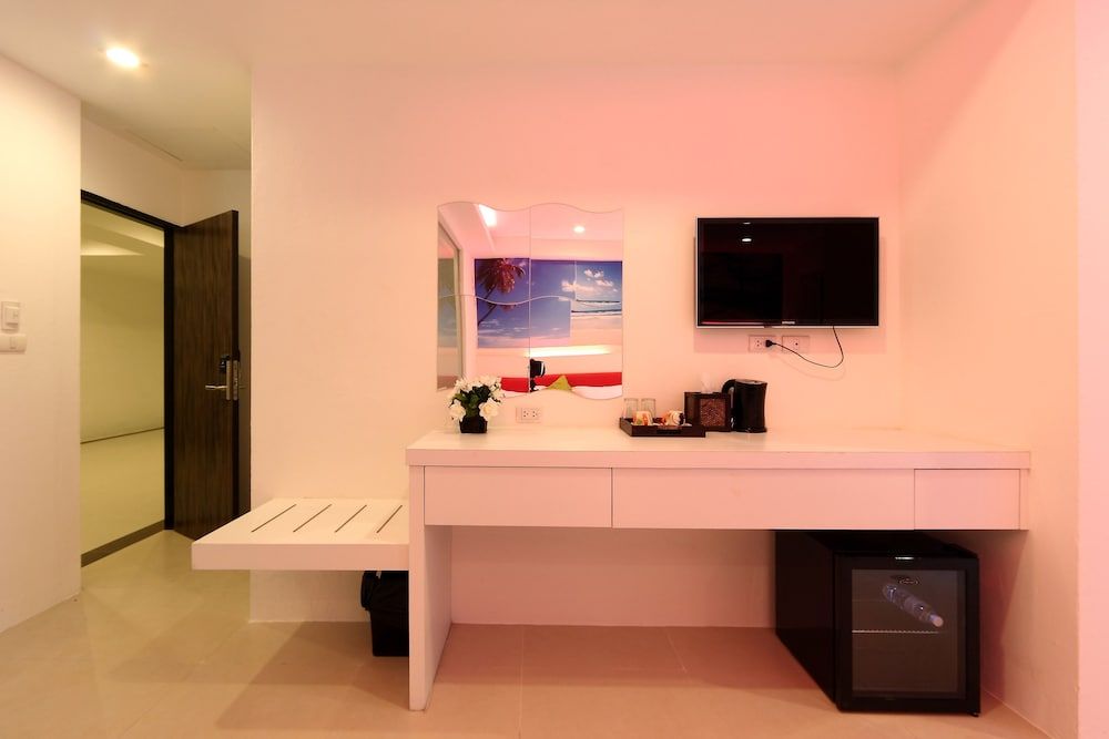 Armoni Patong Beach Hotel Superior Double or Twin Room 14