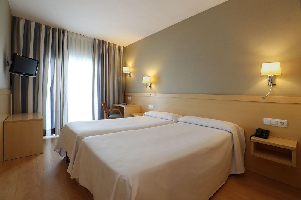 Double Room, Balcony (2 Adults)