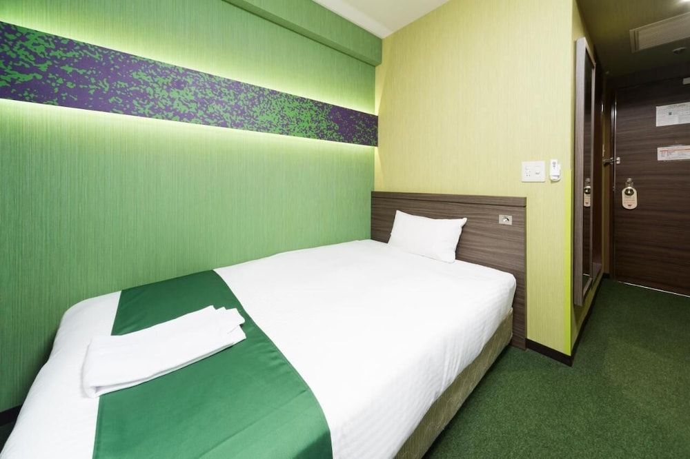 Single Room, Smoking (120cm Bed)
