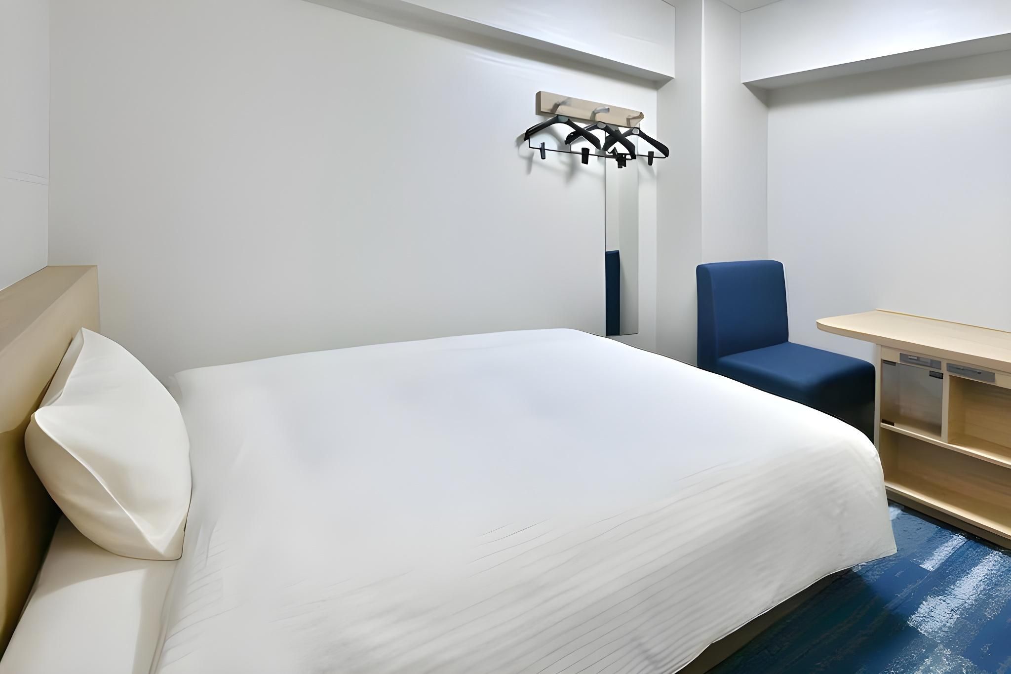 Small Double Bed Non-Smoking