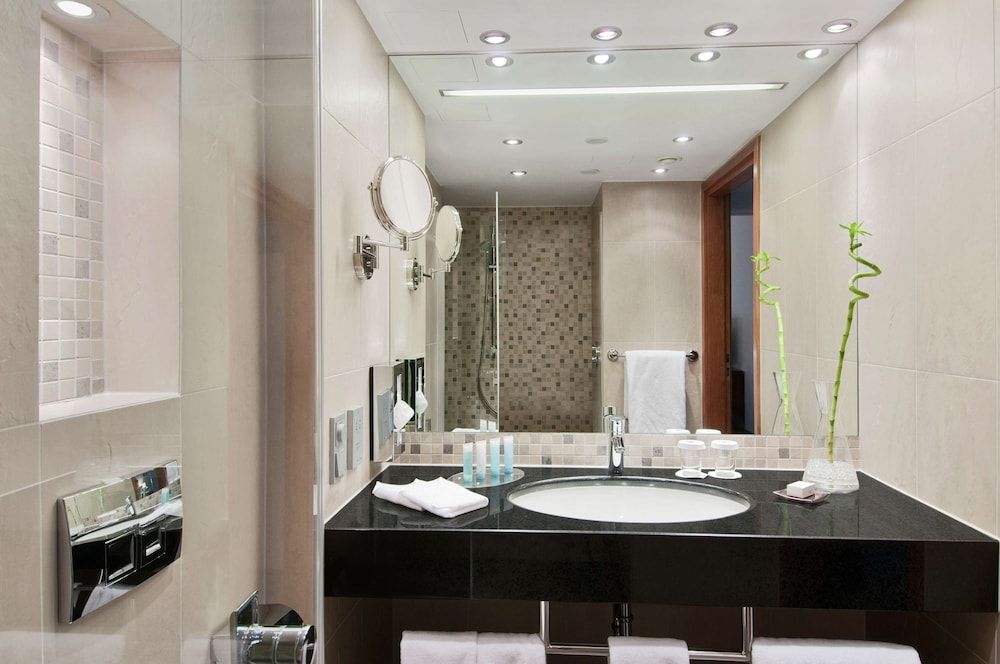 Hilton Gdansk Twin hilton guestroom 5