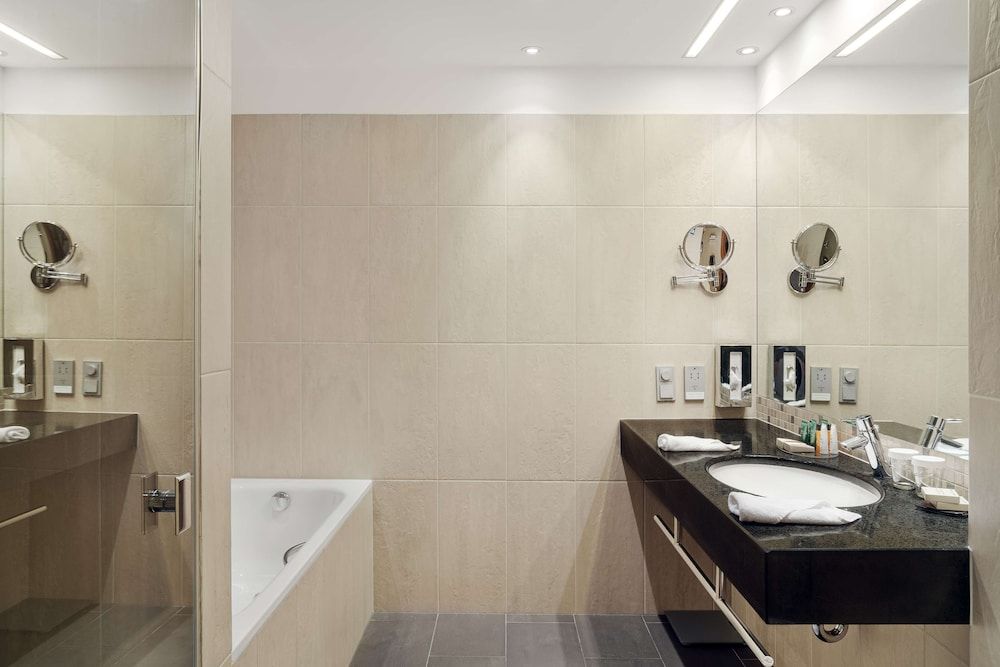 Hilton Gdansk Twin hilton guestroom 6