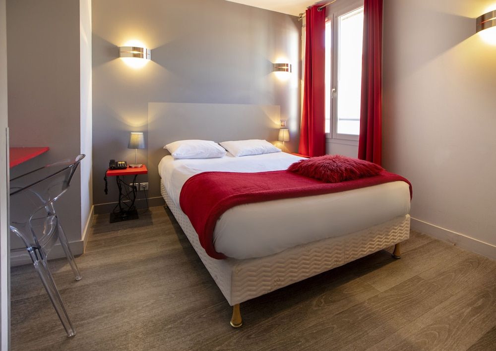 Hotel de Paris Classic Room (Chambre cosy cote Patio) 4