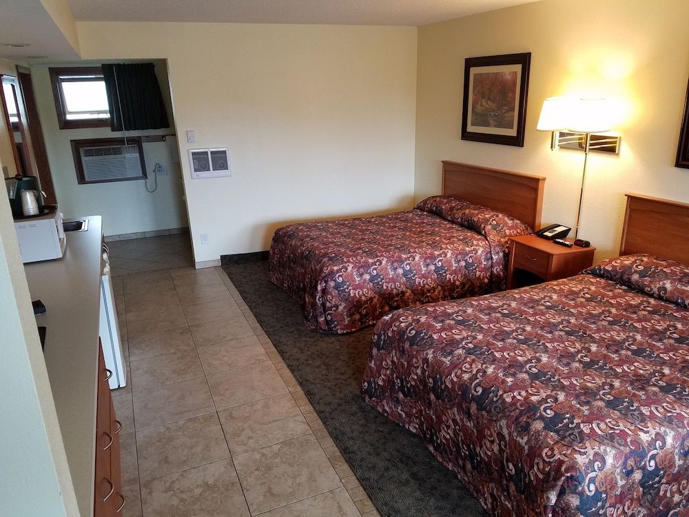2 Queen Beds, includes Seasonal Timbavati Wildlife Park