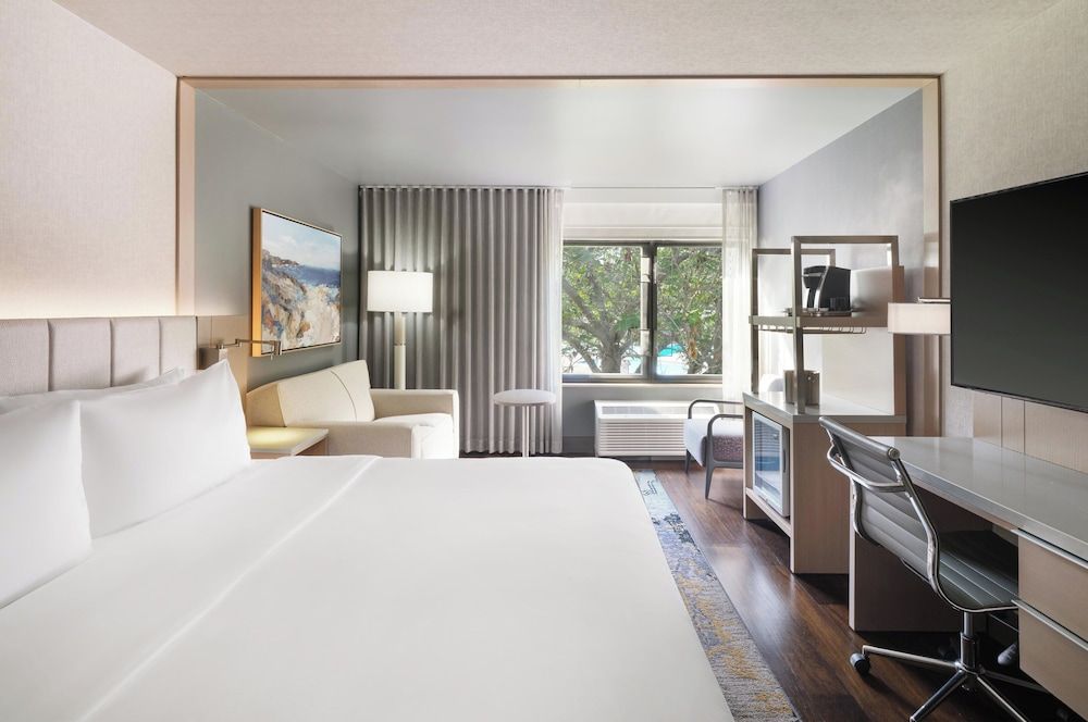 Premium Room, 1 King Bed with Sofa bed