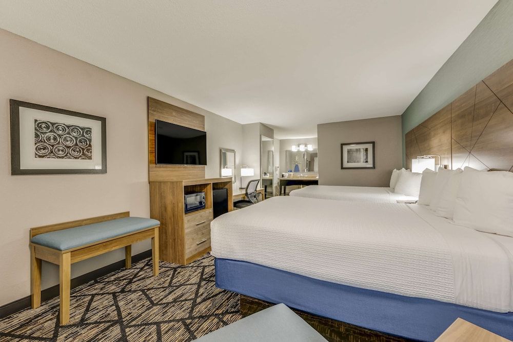 Standard Room, 2 Queen Beds, Non Smoking