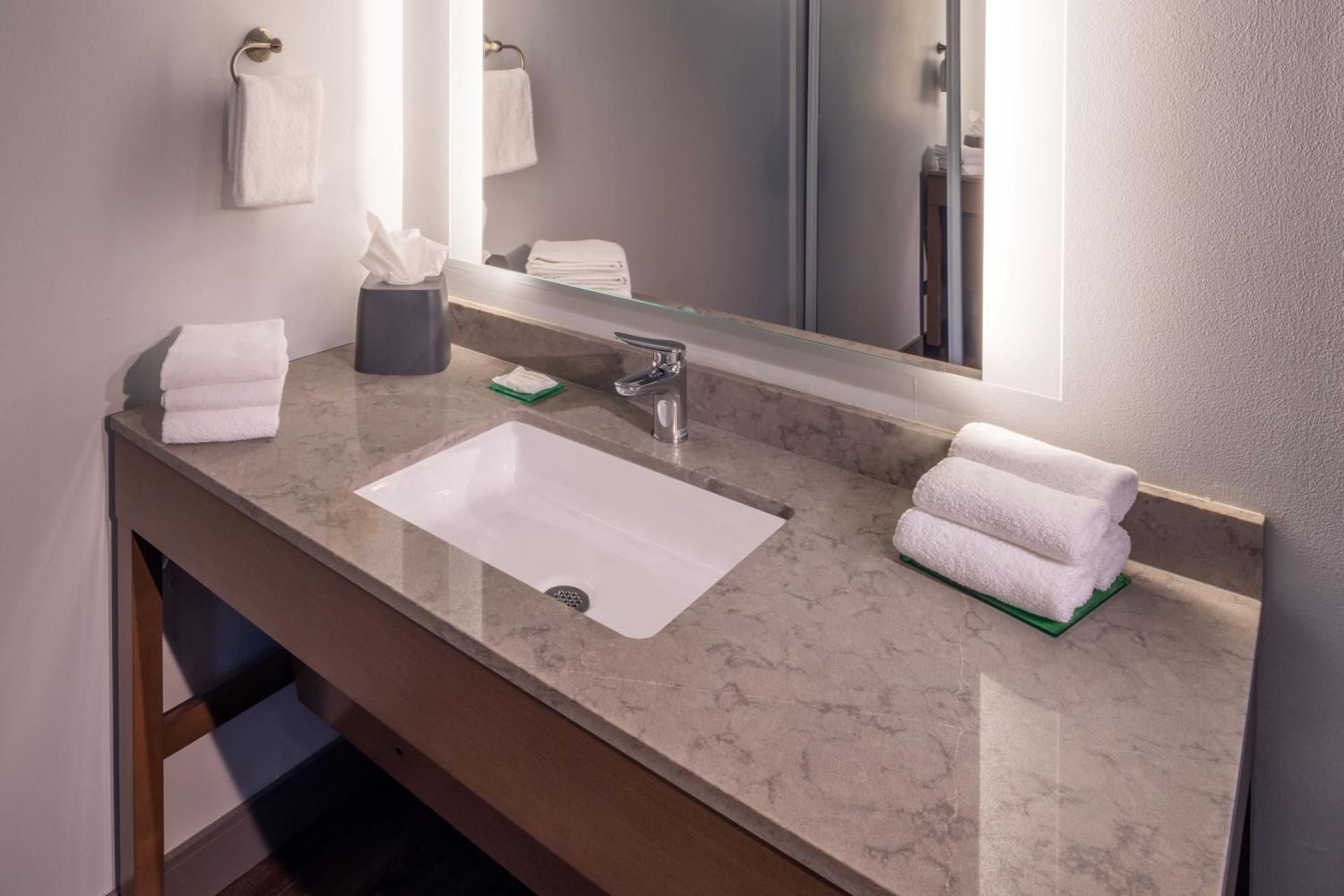 undefined Hyatt Place Seattle Downtown 5