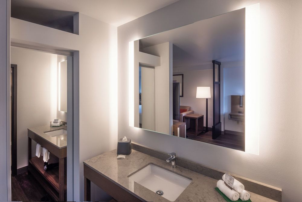 undefined Hyatt Place Seattle Downtown 8