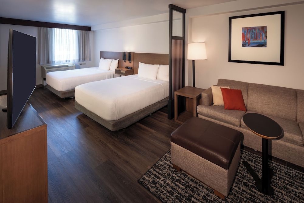 undefined Hyatt Place Seattle Downtown 7
