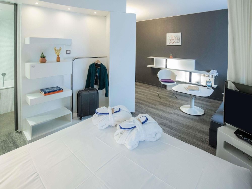 Executive Suite, Multiple Beds