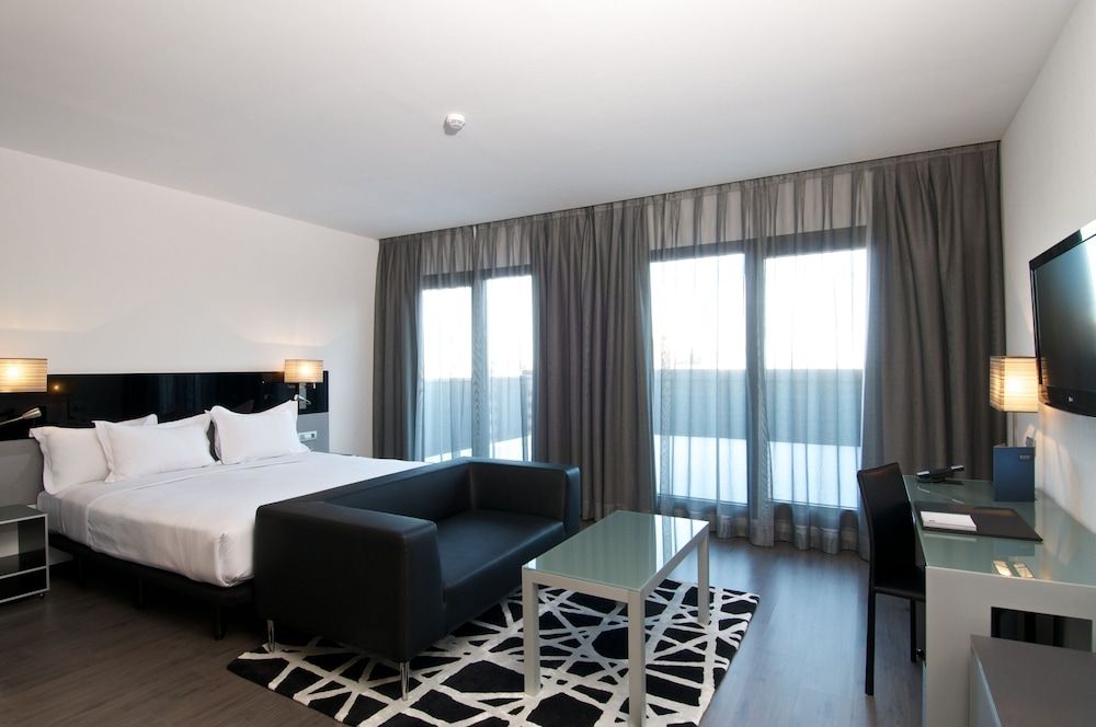 AC Hotel Atocha by Marriott Standard Room, 2 Twin Beds, Non Smoking