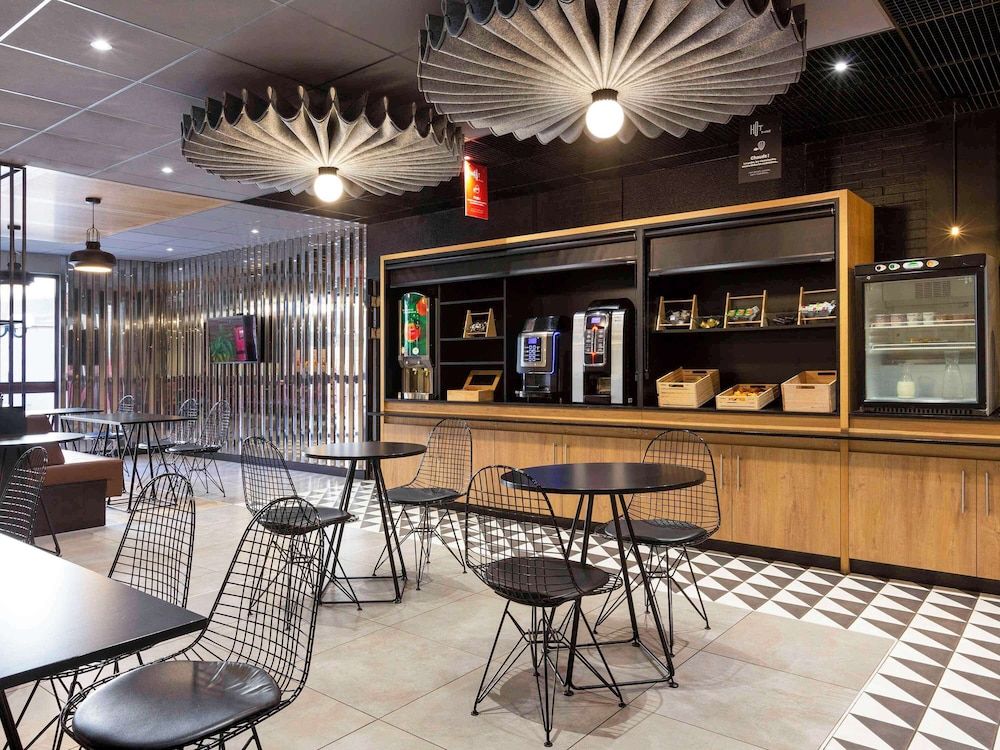 undefined Ibis Marseille Centre Préfecture 8