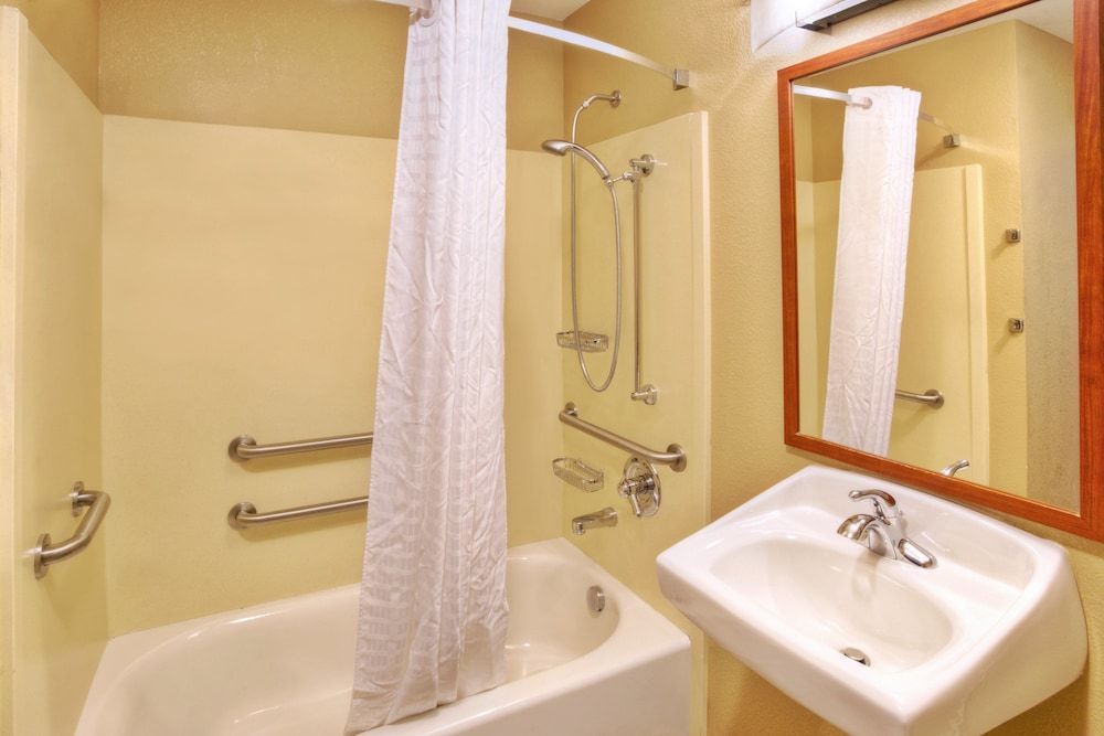 Studio Suite, 2 Double Beds, Accessible (Communications, Accessible Tub)