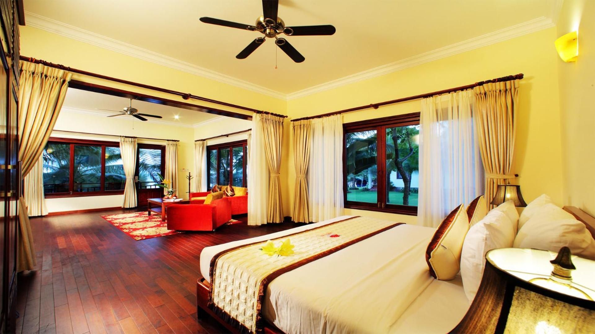 Villa - Beach Front