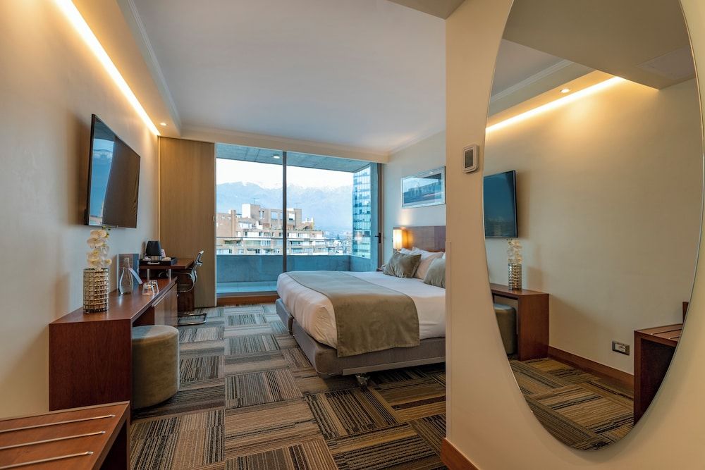 Standard Room, 1 King Bed, Non Smoking, Balcony