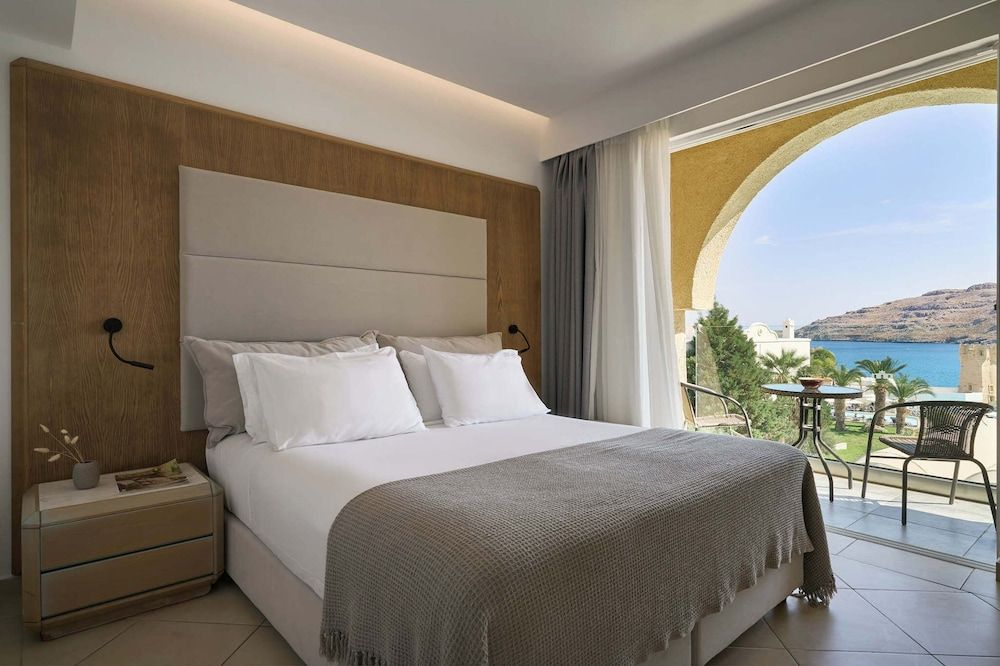 Suite, Sea View