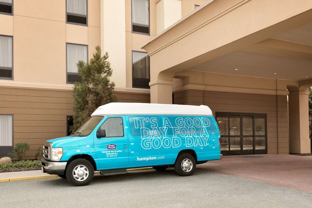undefined Hampton Inn & Suites Mahwah 5