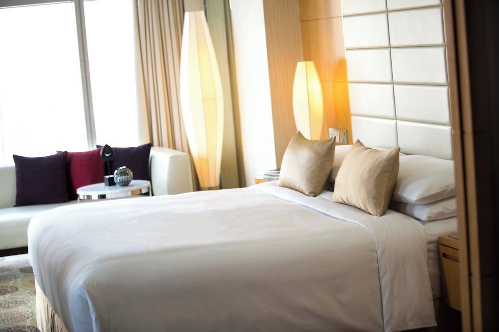 undefined Renaissance Shanghai Putuo Hotel 4