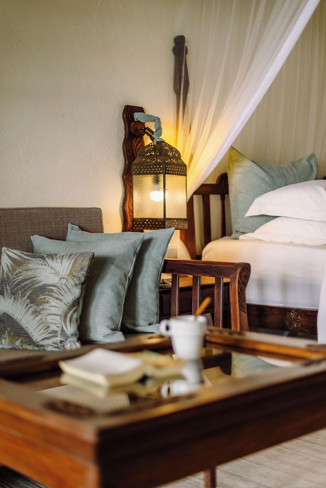 Breezes Beach Club & Spa – Half Board Suite