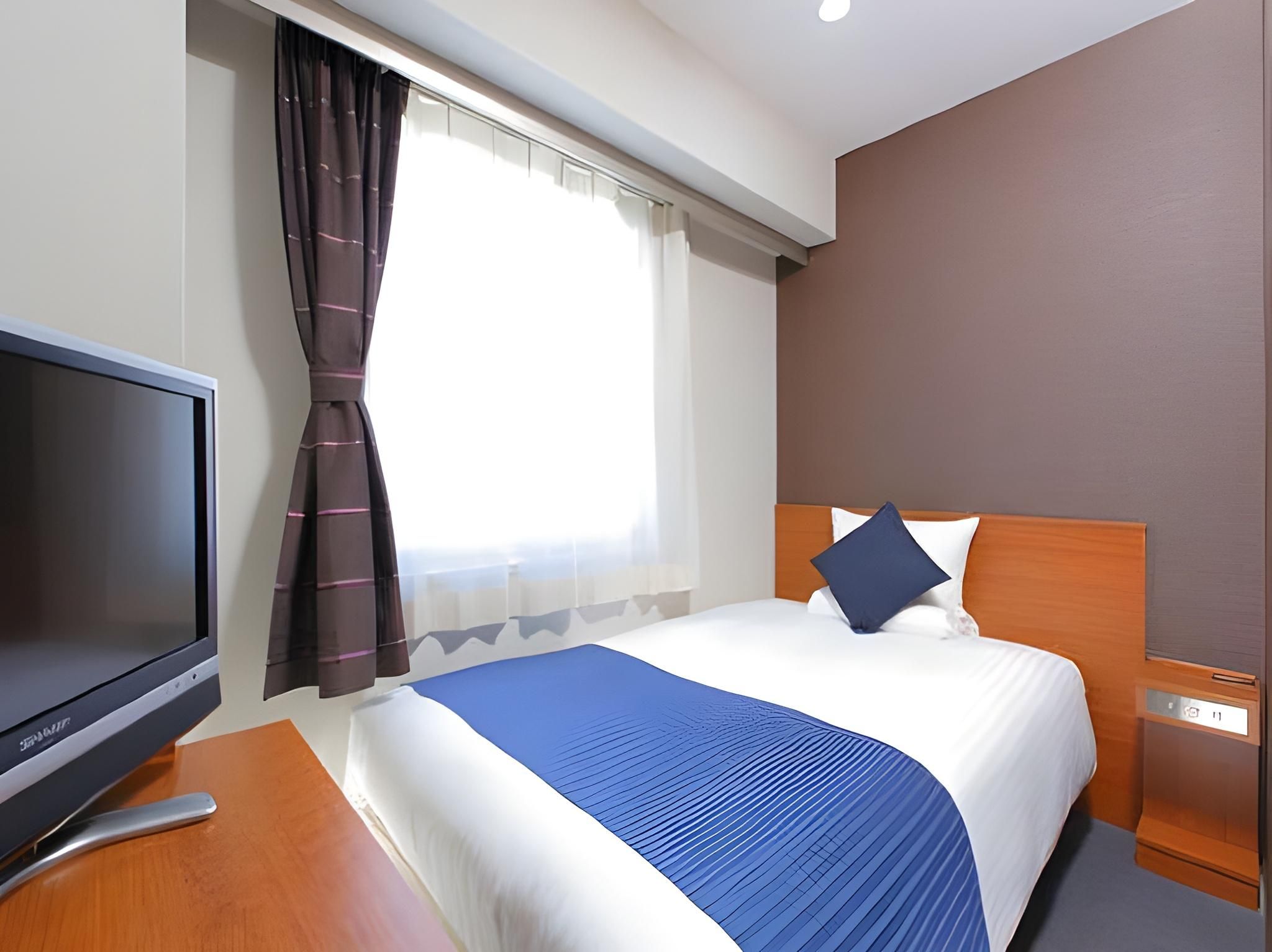 Comfort Single Room with Bath - Non-Smoking