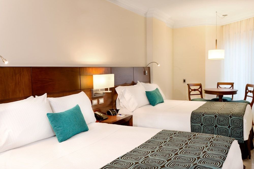 Hotel Dann Carlton Bucaramanga Standard Twin Room, 2 Double Beds 5
