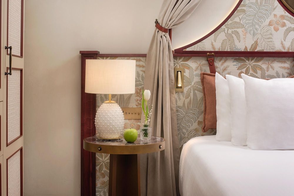 undefined NH Collection Firenze Porta Rossa 4