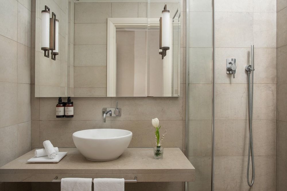 NH Collection Firenze Porta Rossa Superior Room 3