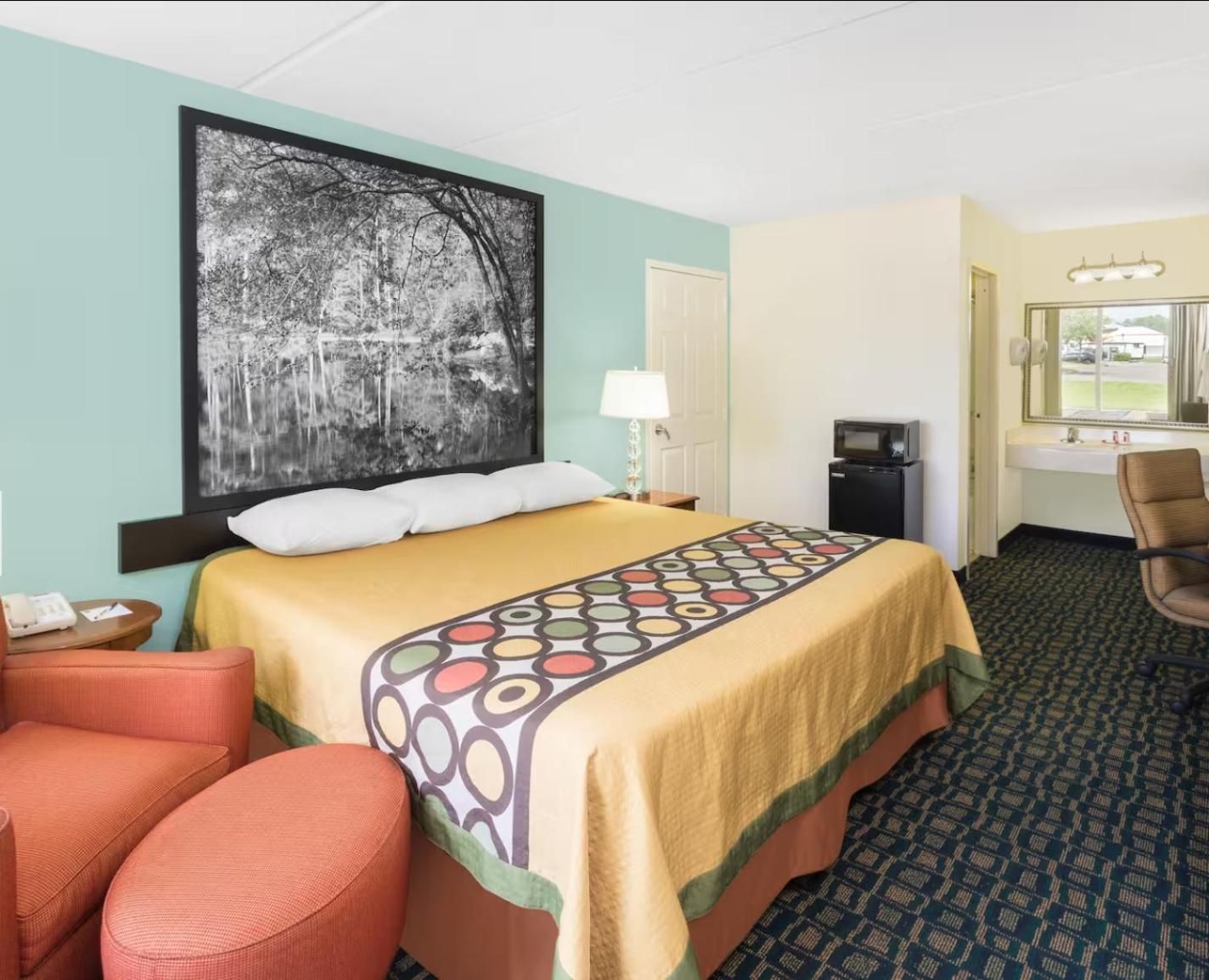 1 King Bed, Studio Suite, Non-Smoking