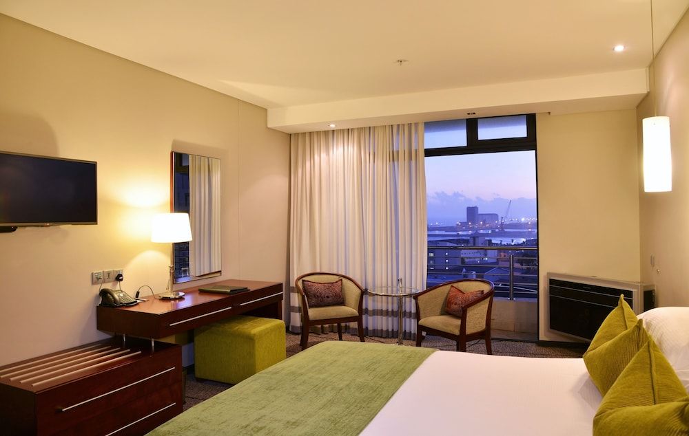 Suite, 1 Queen Bed