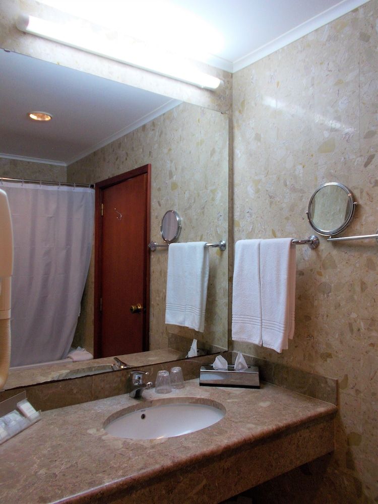 Azoris Faial Garden Executive Twin Room, Sea View 5