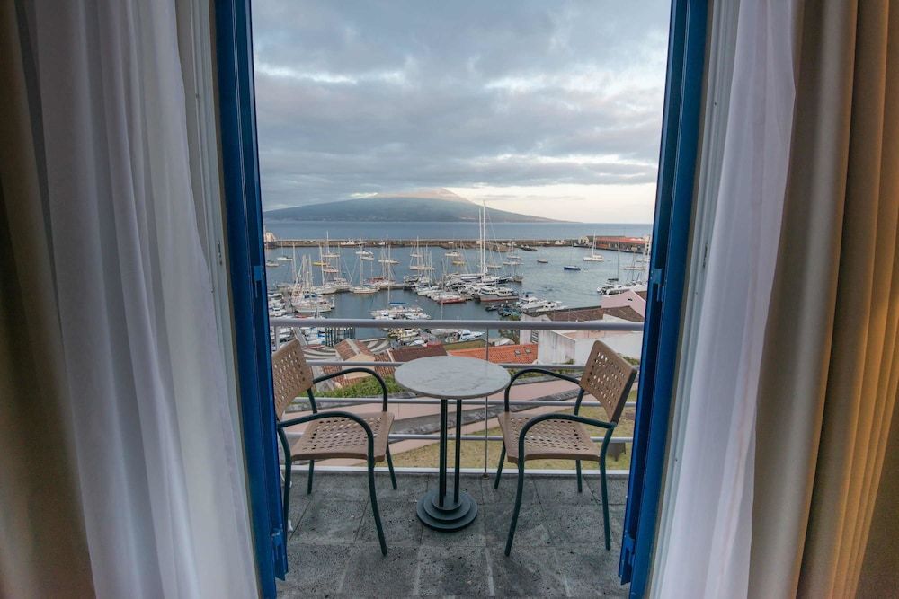 Azoris Faial Garden Executive Twin Room, Sea View 4