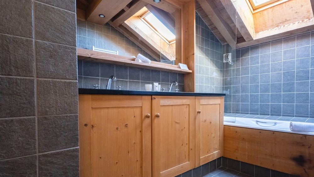 L'Alpaga, a Beaumier hotel Suite, 2 Bedrooms 6