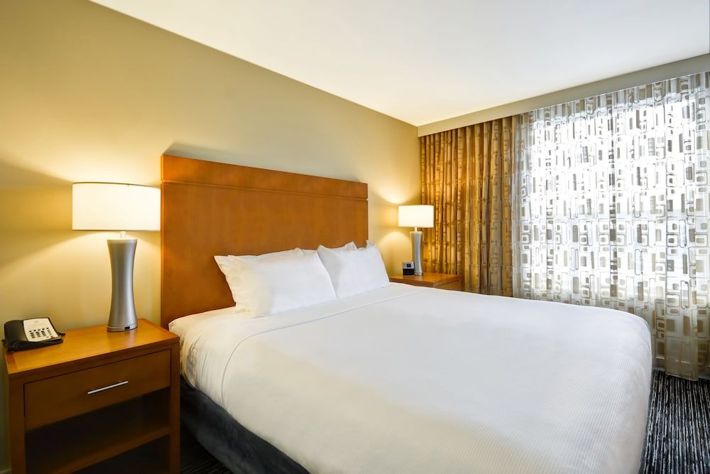 Suite, 1 Bedroom (1 Grand King Bed and 1 Sofa Bed)