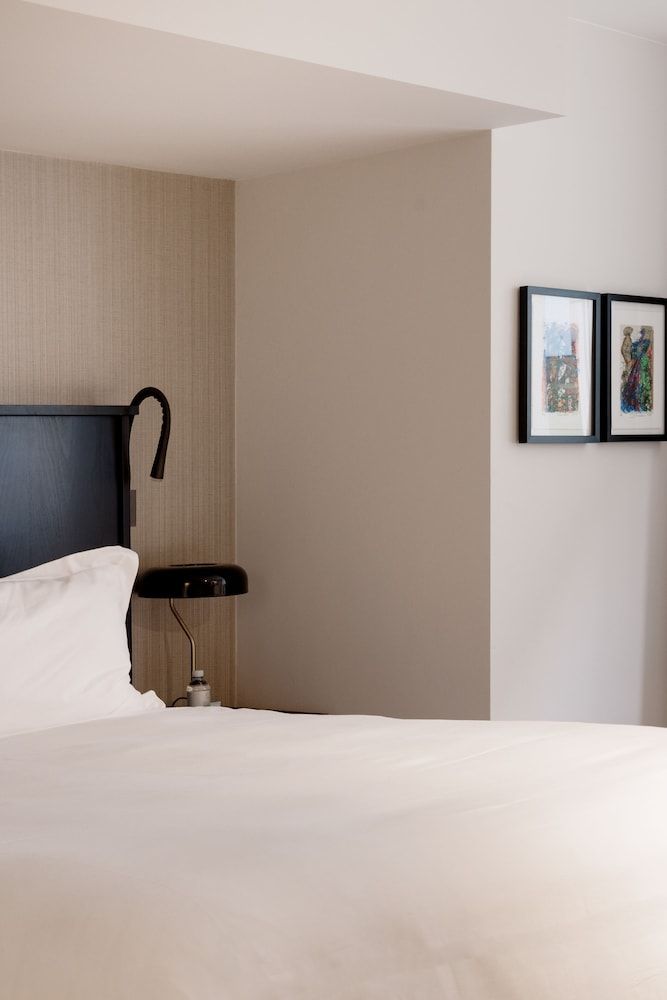 Pillows City Hotel Brussels Centre Luxury Room 3