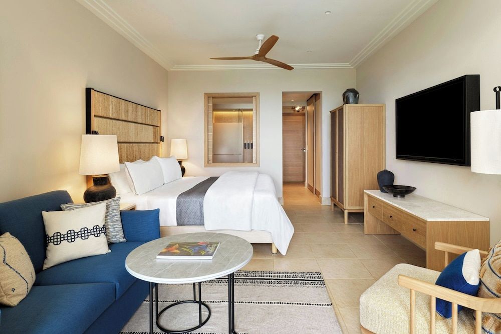 Infinity Room, 1 King Bed, Non Smoking, Garden View (Private Pool)