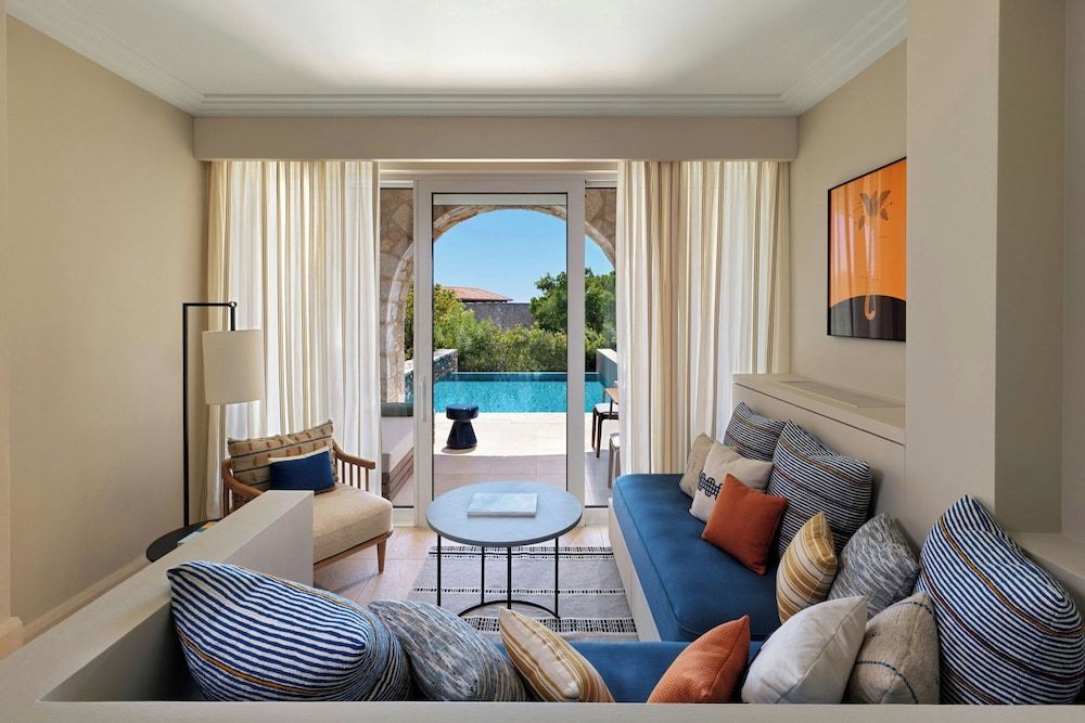 Superior Infinity Room, 2 Twin Beds, Non Smoking, Garden View