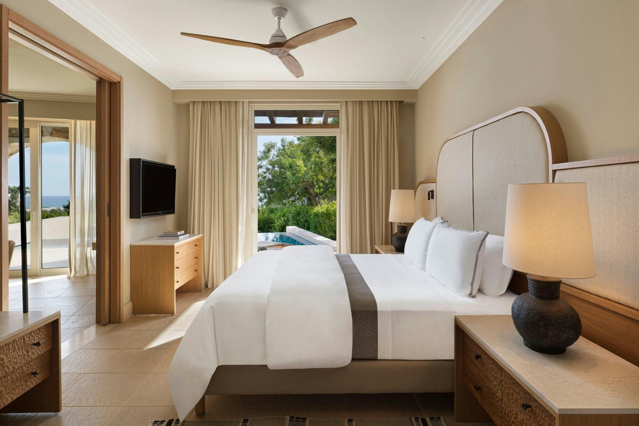 Premium Infinity, 1 Bedroom Suite, 1 King, Sea view, Private pool